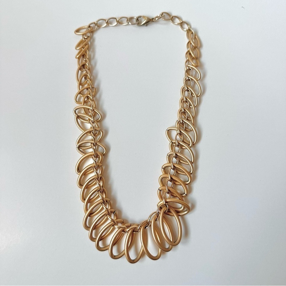 Brushed Gold Graduated Chain Necklace - 18 Inches - Picture 5 of 6
